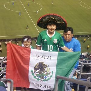 Meet your Posher, Christopher